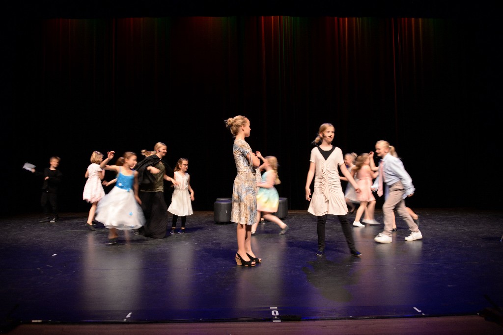 ../Images/Musical Nanny de Vries 212.jpg